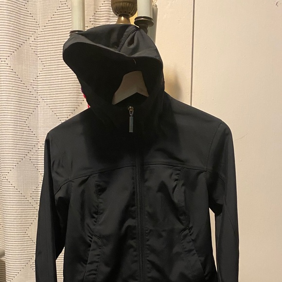 Marmot black hooded light jacket - Picture 6 of 6